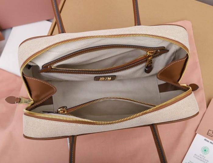 (Kicks Liu)  C*eline  bag  Top Quality 29*17*9cm