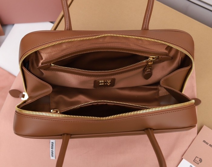 (Kicks Liu)  C*eline  bag  Top Quality 29*17*9cm