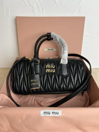 (Kicks Liu)  M*iu Miu  bag  Top Quality  18.5*14*6cm