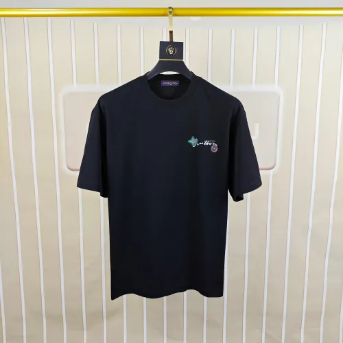 (Kicks Liu) L' ouis V' uitton T-shirt  Top Quality