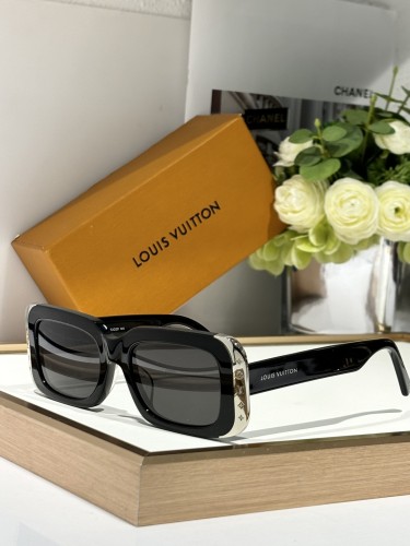 (Kicks Liu)  L*ouis V*ultton  Glasses  Top Quality