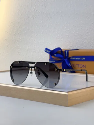 (Kicks Liu)  L*ouis V*ultton  Glasses  Top Quality