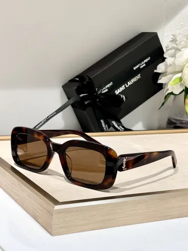 (Kicks Liu)  S*aint L*aurent  Glasses  Top Quality