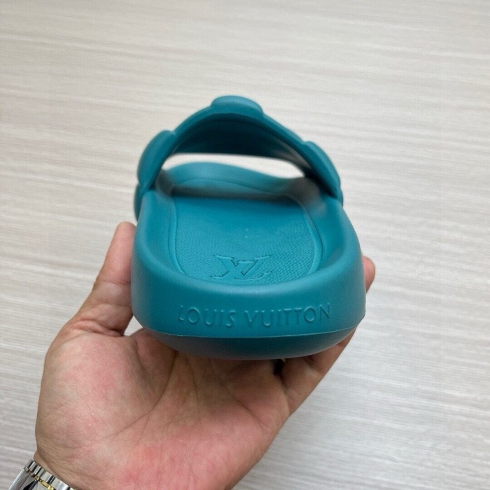 Kicks_Liu  L*ouis V*uitton  slippers