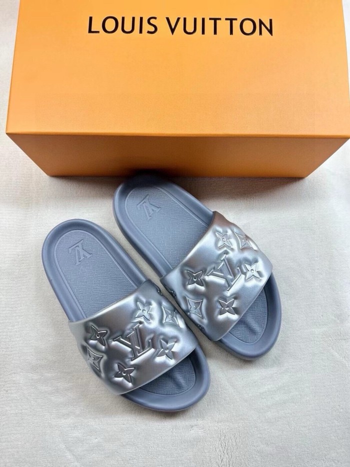 Kicks_Liu  L*ouis V*uitton  slippers