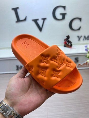 Kicks_Liu  L*ouis V*uitton  slippers
