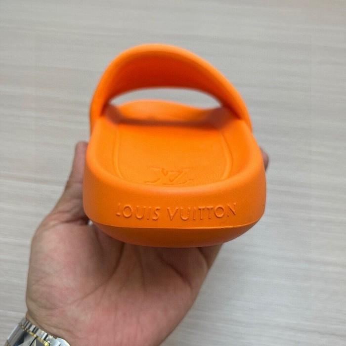 Kicks_Liu  L*ouis V*uitton  slippers