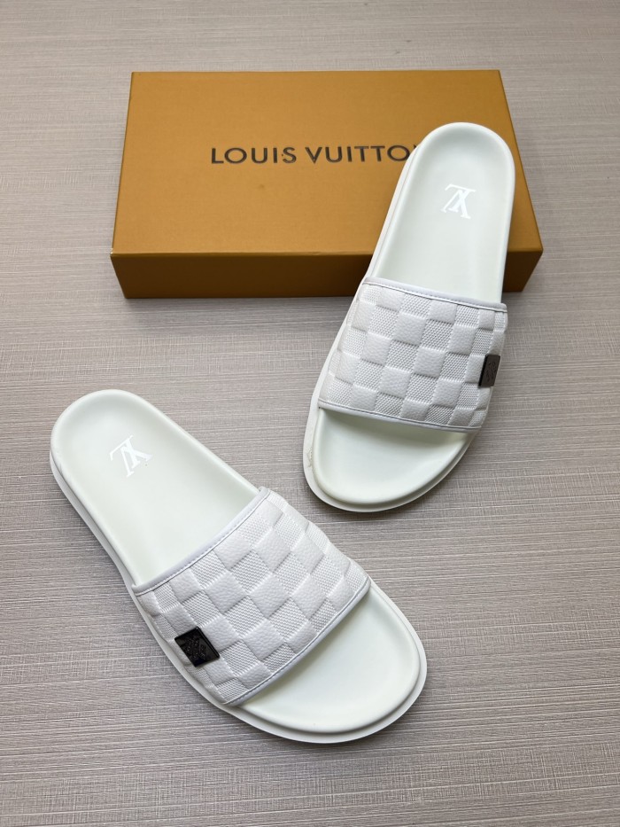 Kicks_Liu  L*ouis V*uitton  slippers