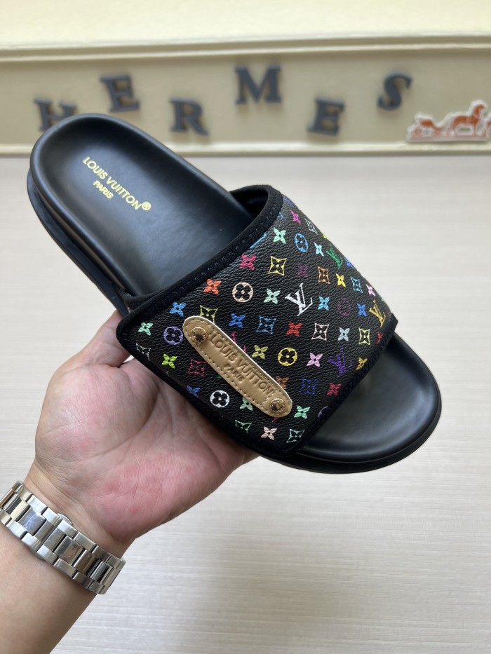 Kicks_Liu  L*ouis V*uitton  slippers