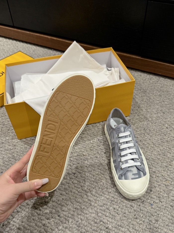 Kicks_Liu F*endi   Sneakers