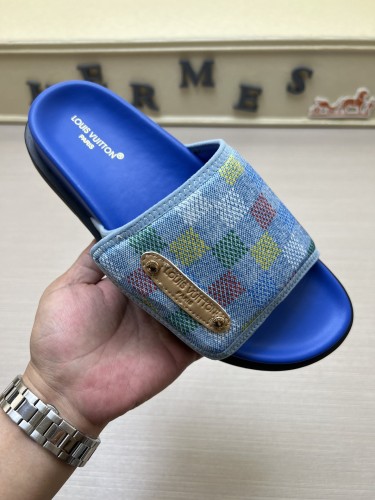 Kicks_Liu  L*ouis V*uitton  slippers