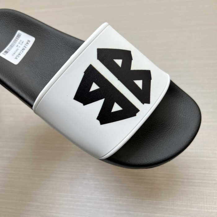 (Kicks Liu) W/M B*alenciaga slippers