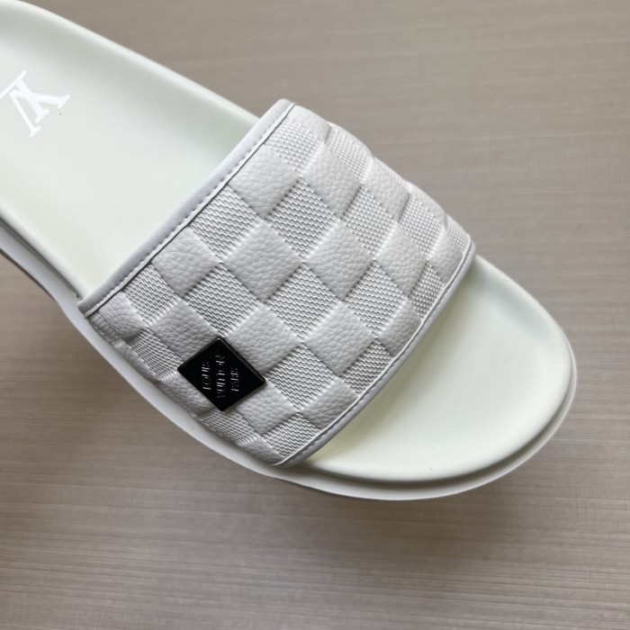 Kicks_Liu  L*ouis V*uitton  slippers