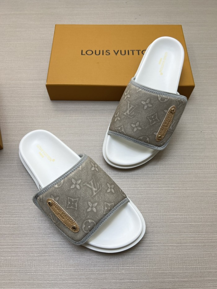 Kicks_Liu  L*ouis V*uitton  slippers