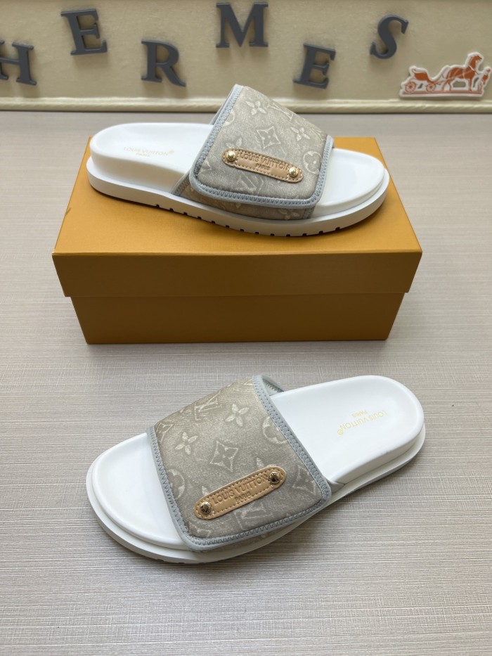 Kicks_Liu  L*ouis V*uitton  slippers