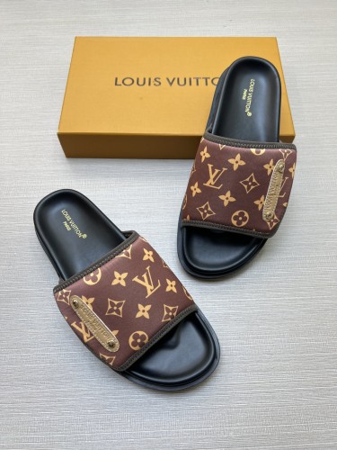 Kicks_Liu  L*ouis V*uitton  slippers