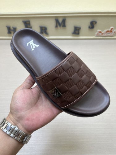 Kicks_Liu  L*ouis V*uitton  slippers
