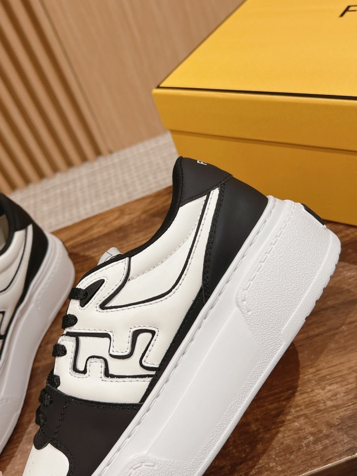 Kicks_Liu F*endi   Sneakers