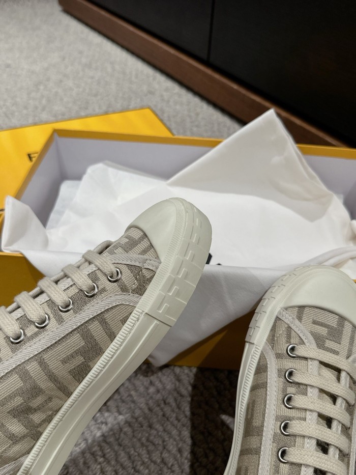 Kicks_Liu F*endi   Sneakers