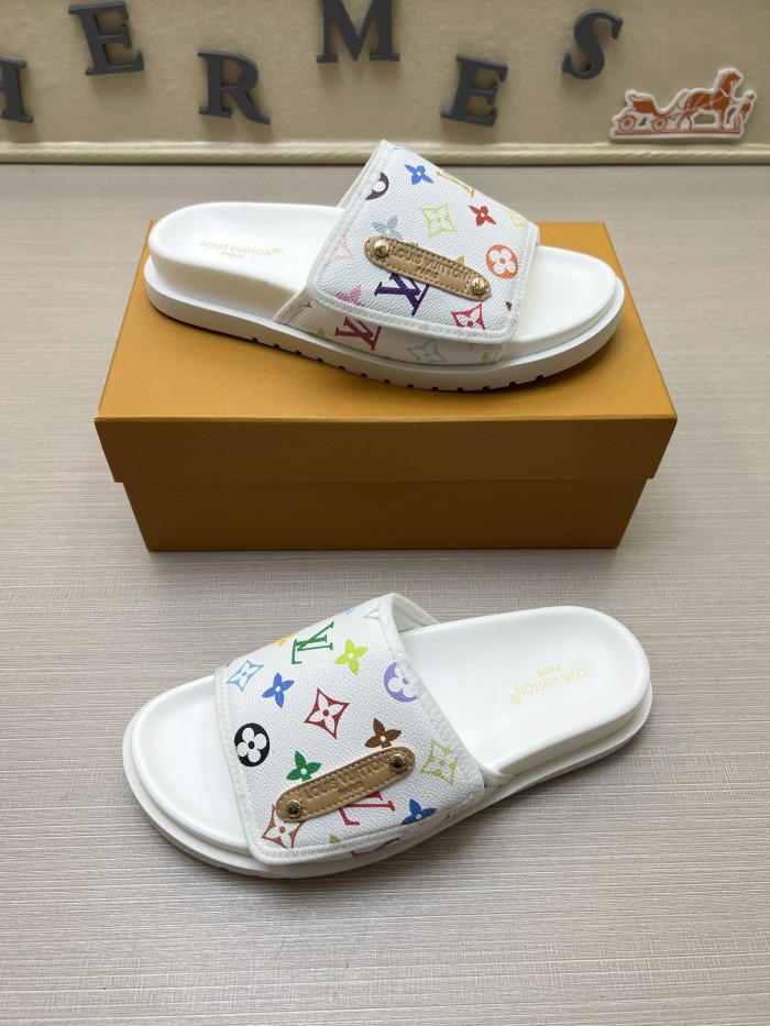 Kicks_Liu  L*ouis V*uitton  slippers