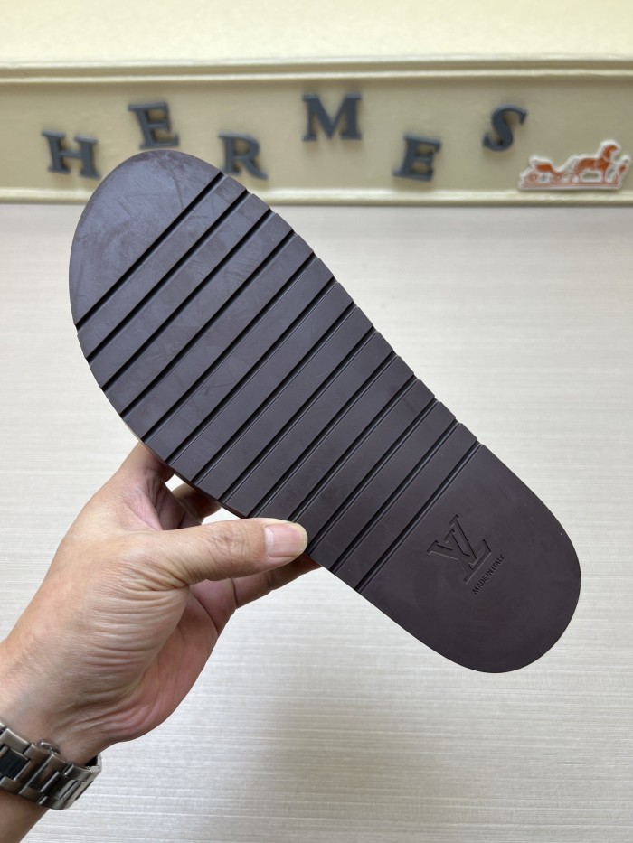 Kicks_Liu  L*ouis V*uitton  slippers