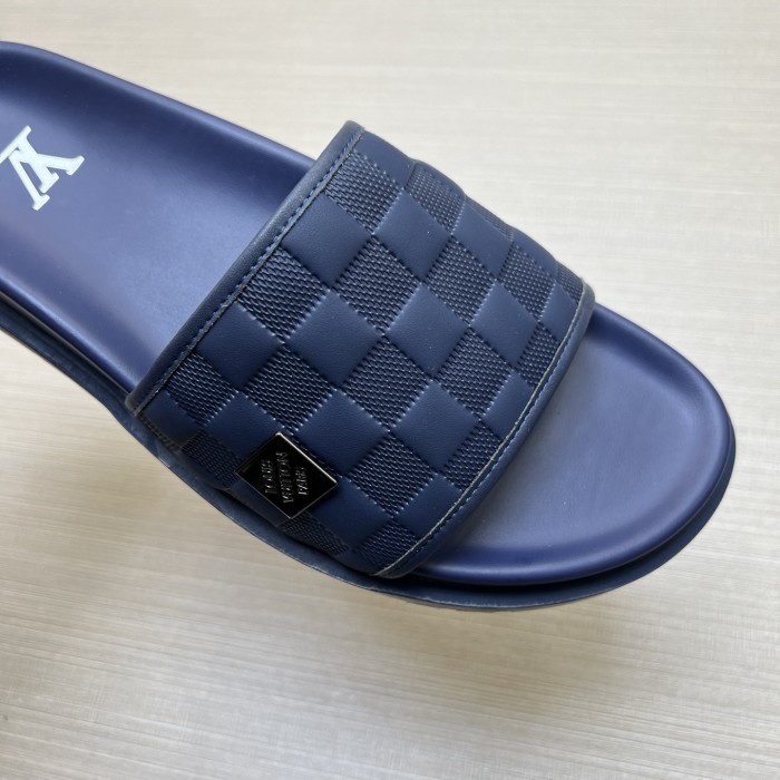 Kicks_Liu  L*ouis V*uitton  slippers