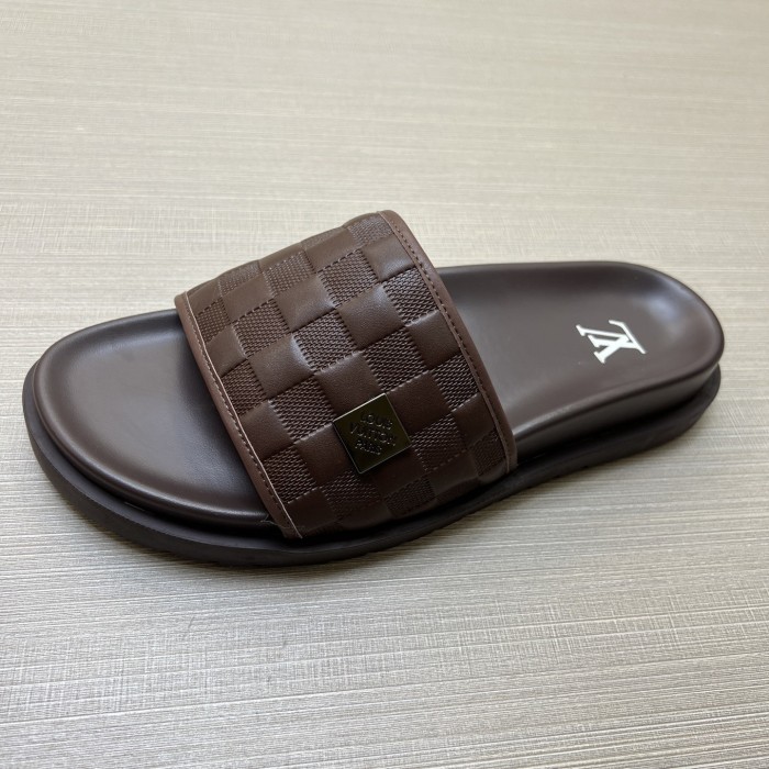 Kicks_Liu  L*ouis V*uitton  slippers