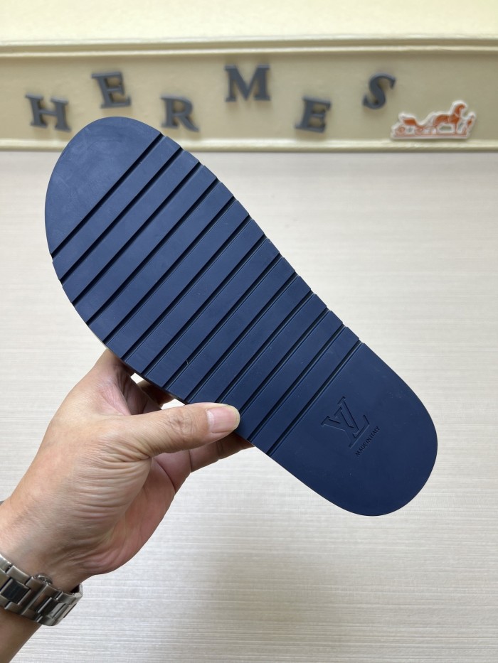 Kicks_Liu  L*ouis V*uitton  slippers