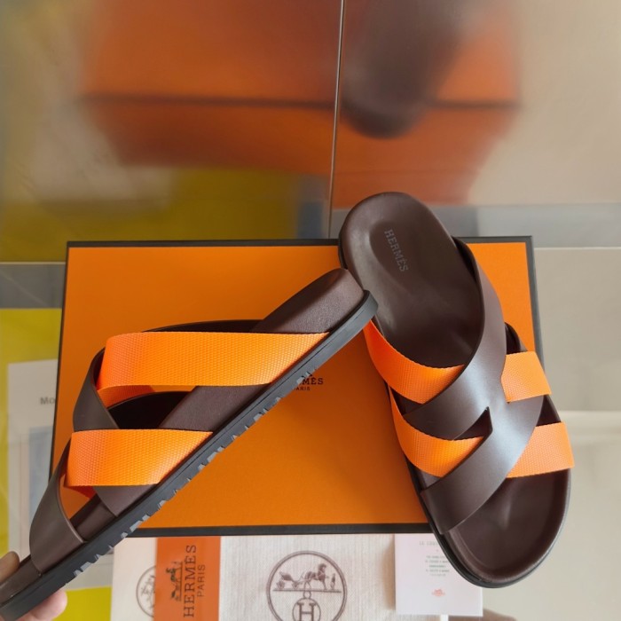 Kicks_Liu  L*ouis V*uitton  slipppers