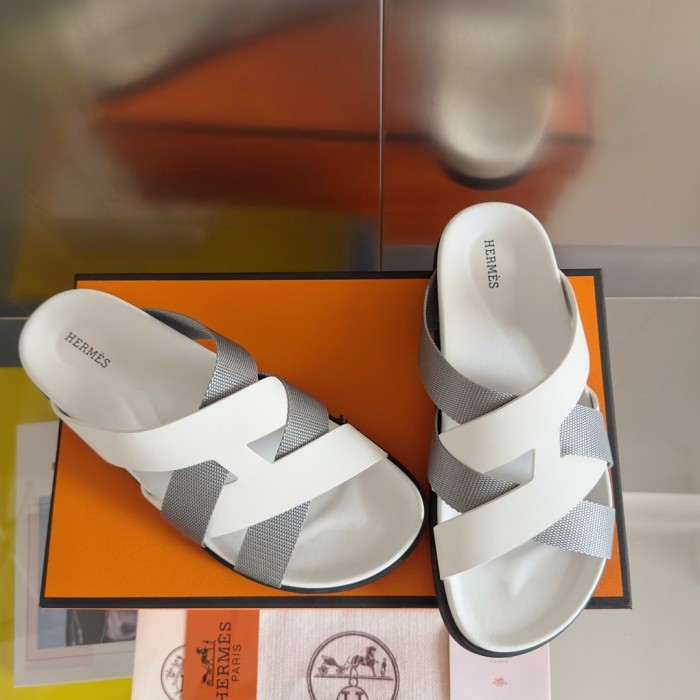 Kicks_Liu  L*ouis V*uitton  slipppers