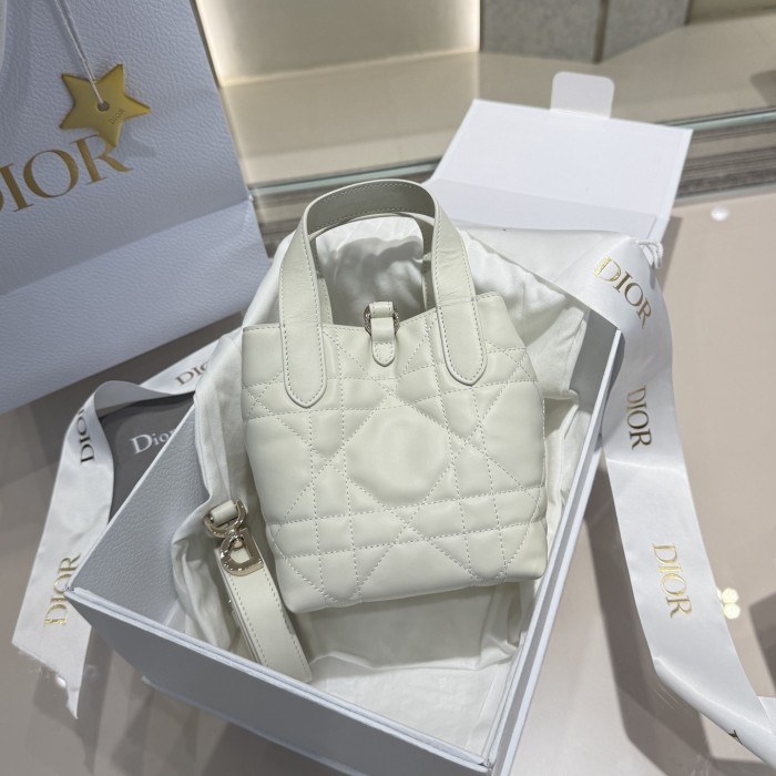 (Kicks Liu)  D*ior Handbag  Top Quality  13*15*12cm