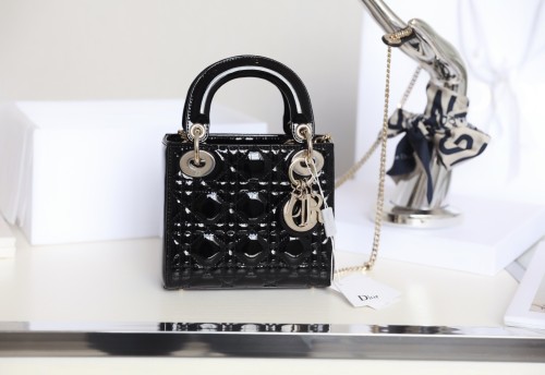 (Kicks Liu)  D*ior Handbag  Top Quality  17*15*7cm
