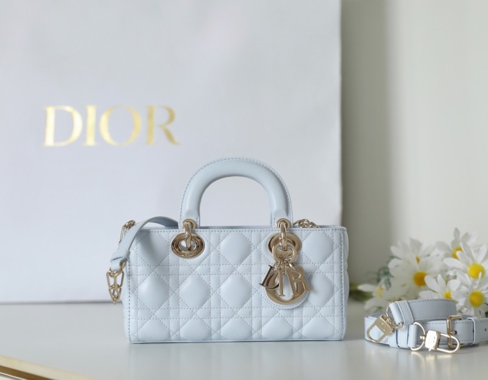 (Kicks Liu)  D*ior Handbag  Top Quality  22*12*6cm