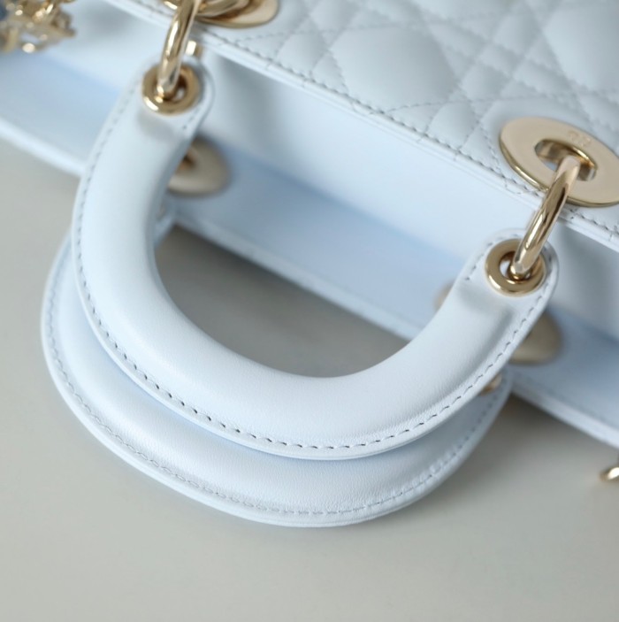 (Kicks Liu)  D*ior Handbag  Top Quality  22*12*6cm