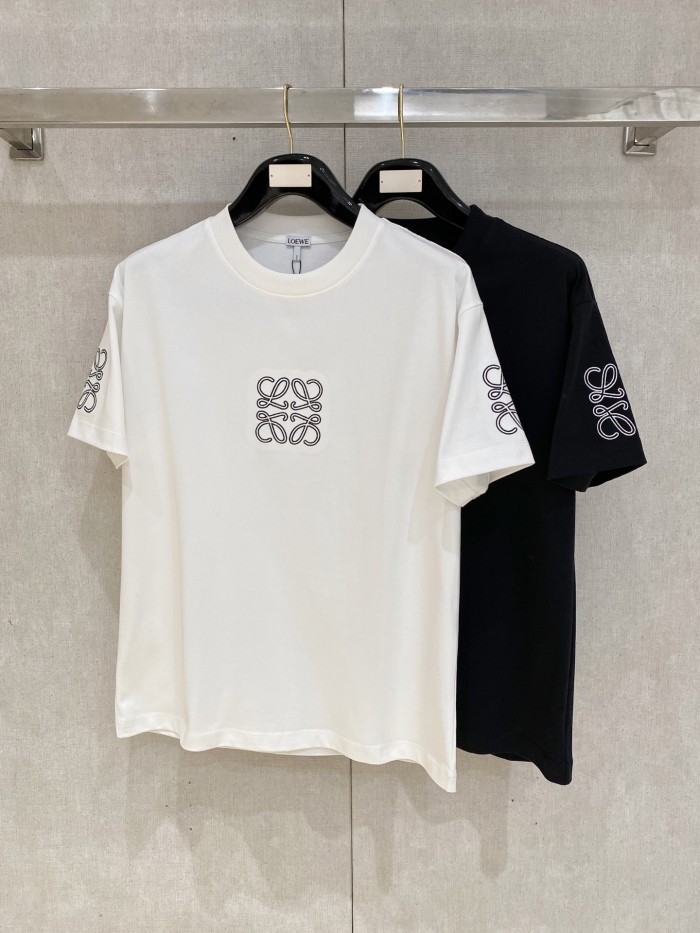 (Kicks Liu) T-shirt  Top Quality