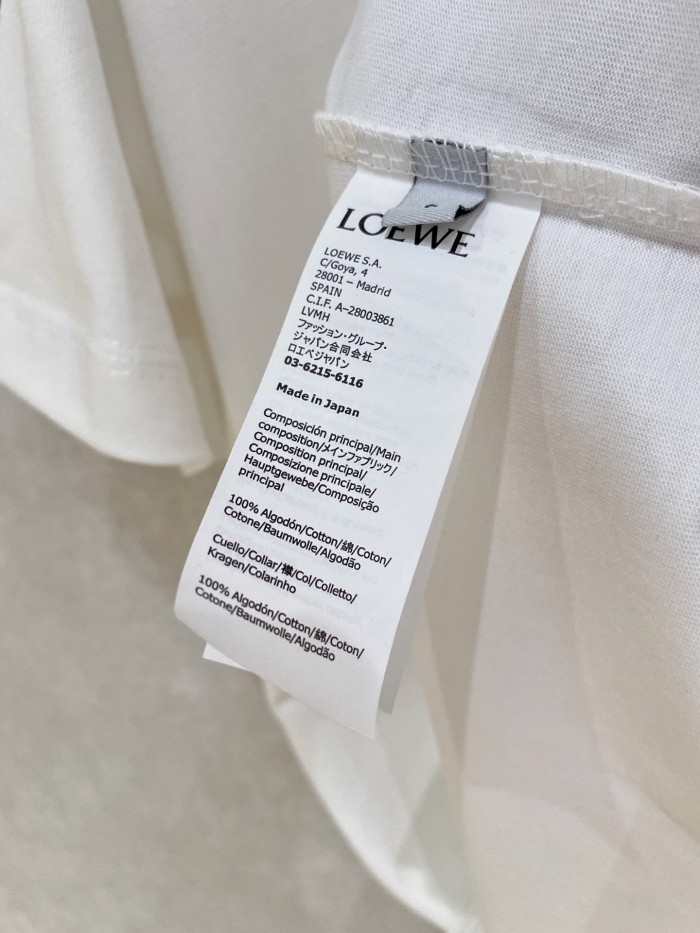 (Kicks Liu) T-shirt  Top Quality