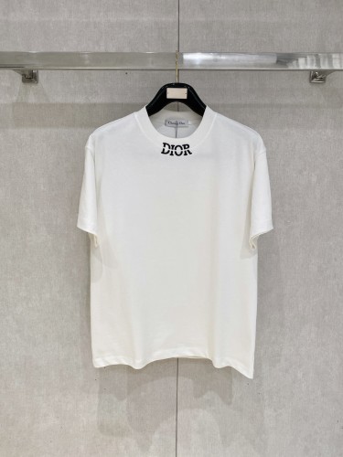 (Kicks Liu) T-shirt  Top Quality