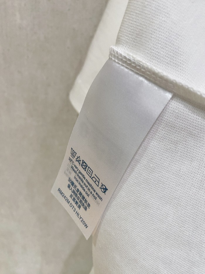 (Kicks Liu) L' ouis V' uitton T-shirt  Top Quality