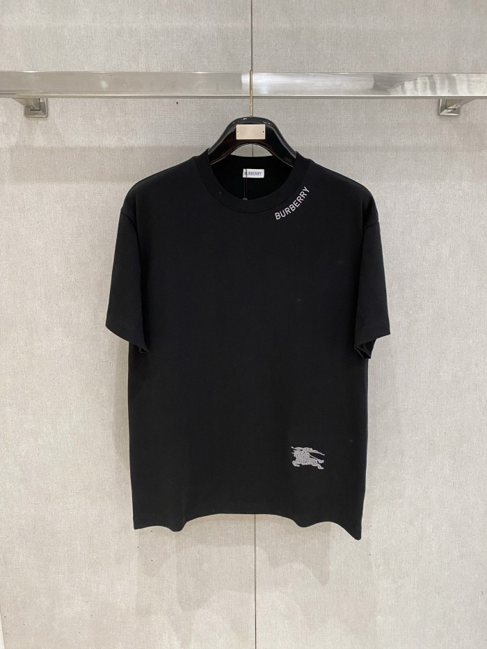 (Kicks Liu) T-shirt  Top Quality