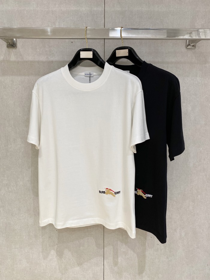 (Kicks Liu) T-shirt  Top Quality