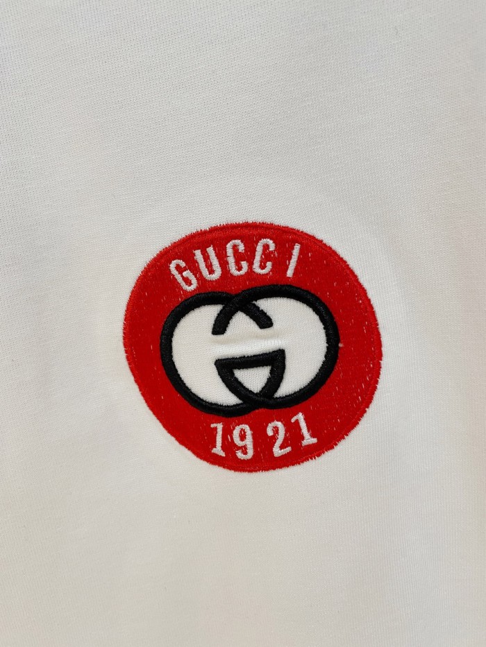(Kicks Liu) T-shirt  Top Quality