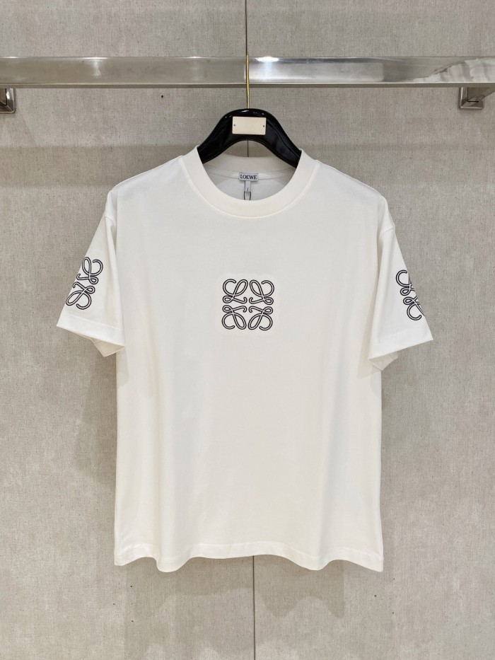 (Kicks Liu) T-shirt  Top Quality