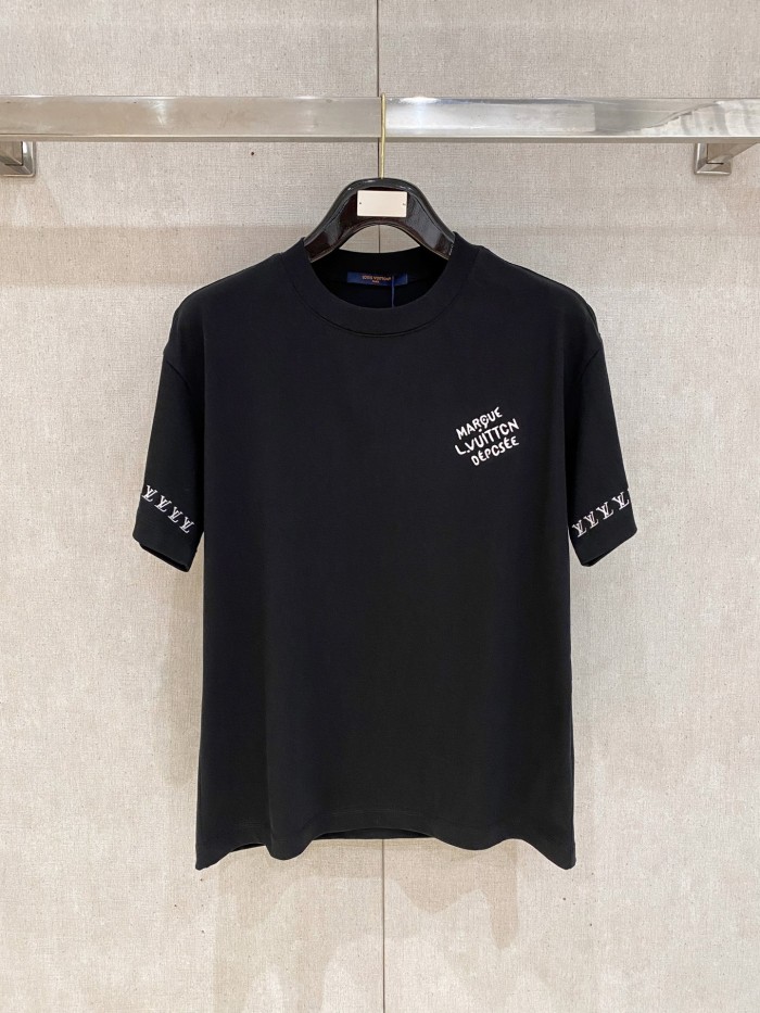 (Kicks Liu) T-shirt  Top Quality