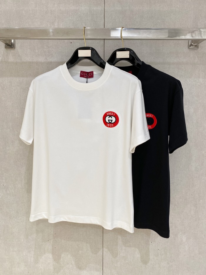 (Kicks Liu) T-shirt  Top Quality
