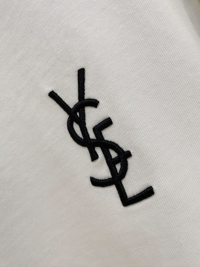 (Kicks Liu) T-shirt  Top Quality