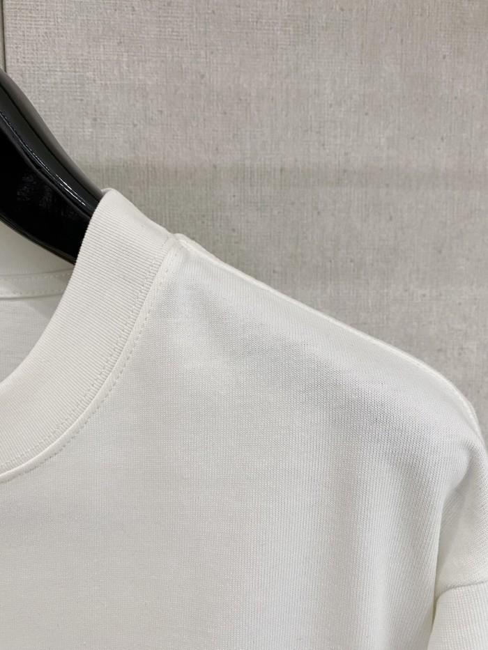 (Kicks Liu) L' ouis V' uitton T-shirt  Top Quality