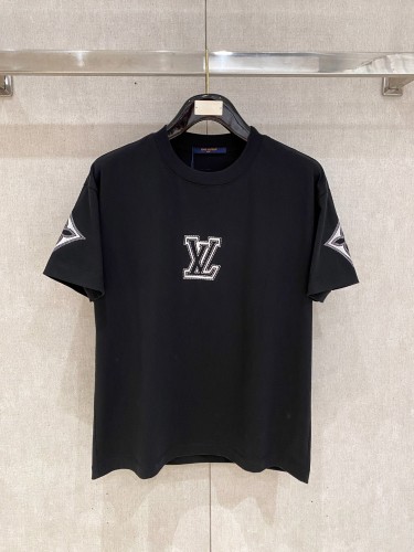 (Kicks Liu) T-shirt  Top Quality