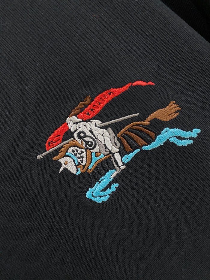 (Kicks Liu) T-shirt  Top Quality