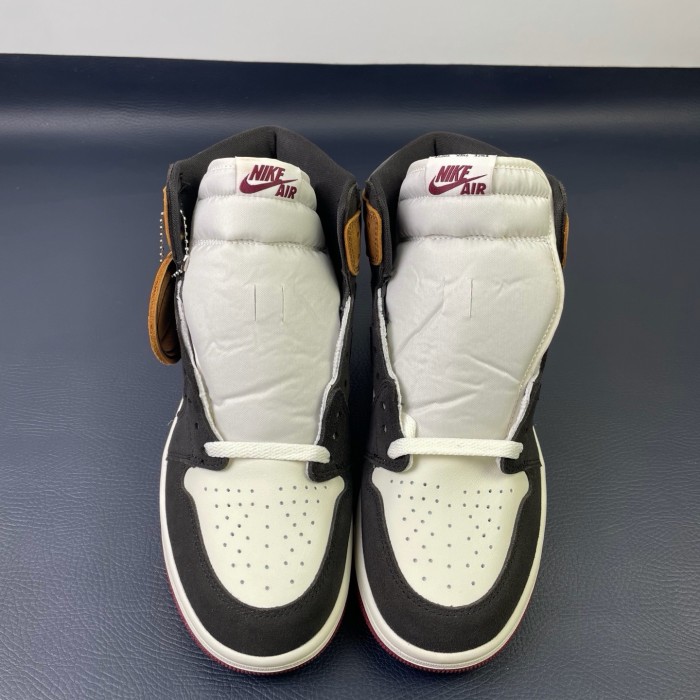 (Kicks_Liu) Nike AJ1  Air Jordan 1 High OG  sneaker  Top Quality