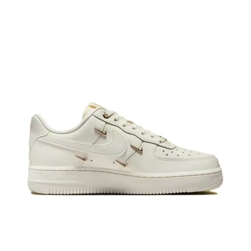 Nike Air Force 1 Platinum 白金